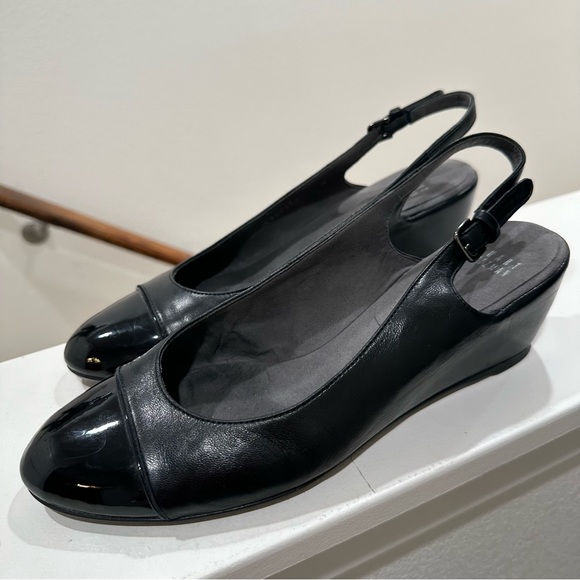 Stuart weitzman slingback wedges size 10 M